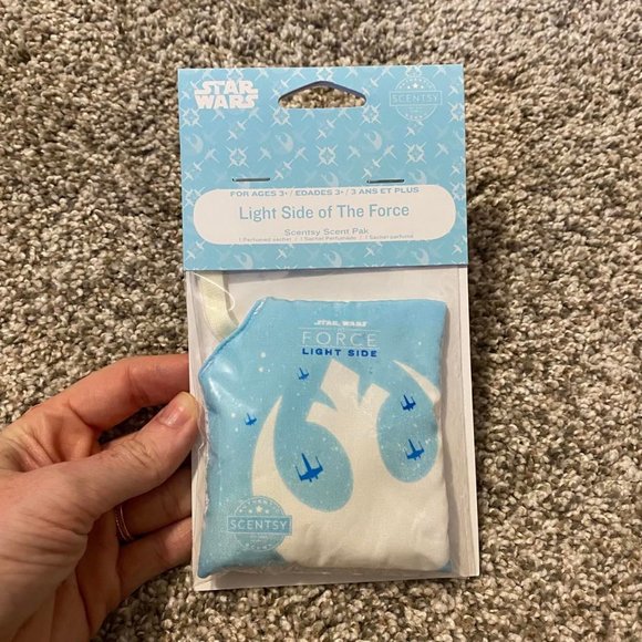 NEW Scentsy Star Wars Chewbacca Buddy + Scent pak - Picture 2 of 2